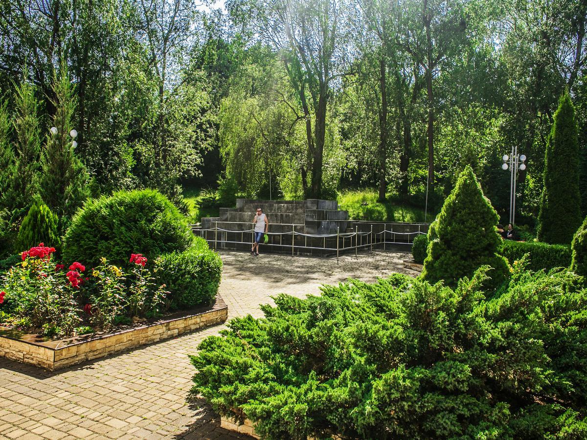 Sanatorium Elite Dnipro Hotel Truszkavec Kültér fotó