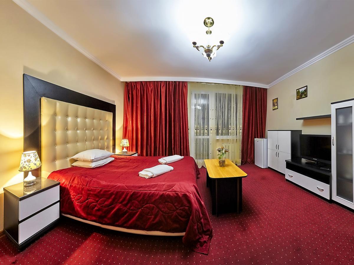 Sanatorium Elite Dnipro Hotel Truszkavec Kültér fotó
