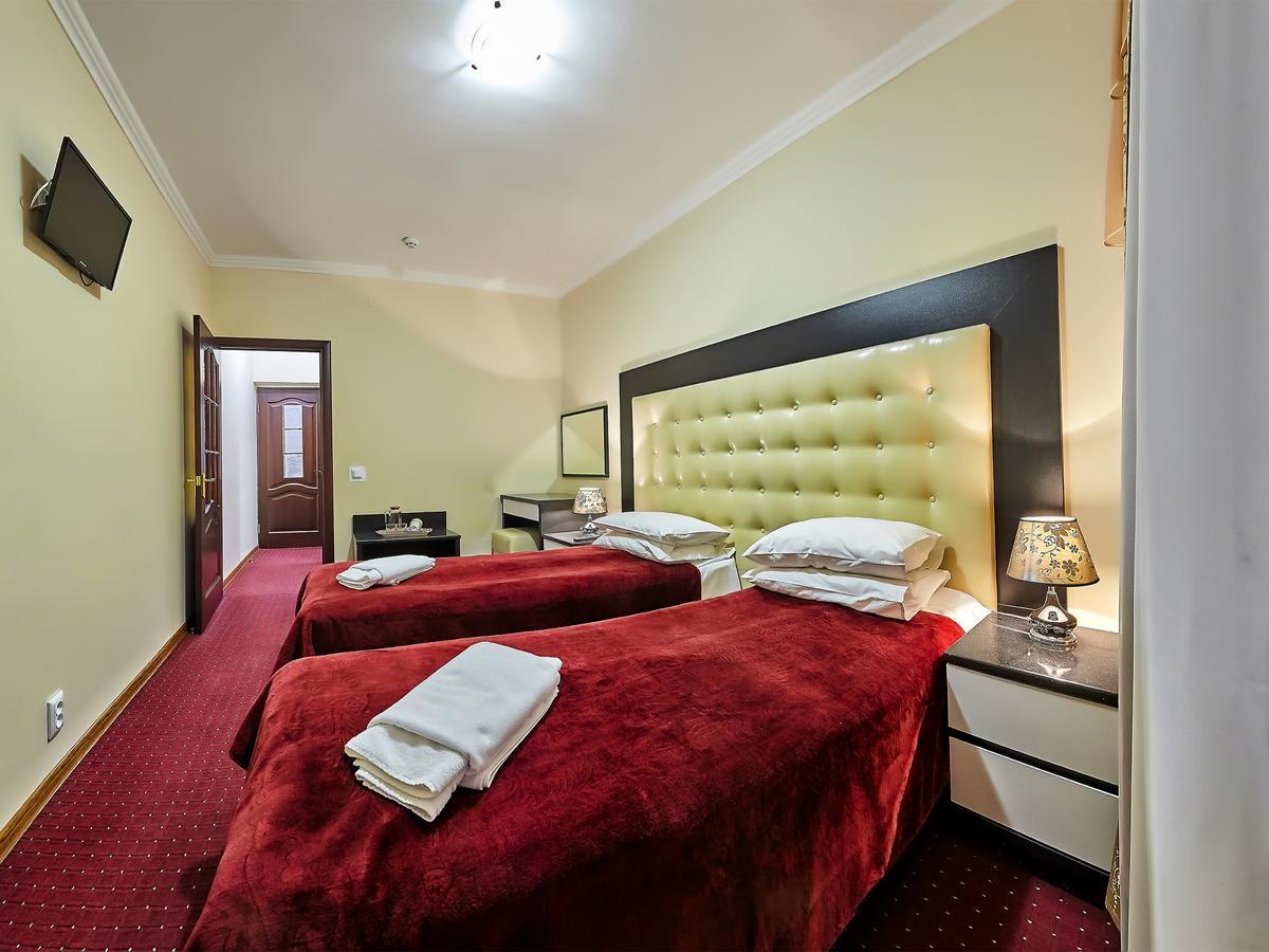 Sanatorium Elite Dnipro Hotel Truszkavec Kültér fotó